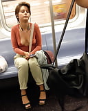 braless_hottie_on_the_NYC_subway_voyeur (8/19)