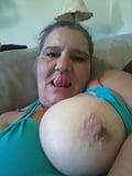 New_bbw_ugly_stinky_and_smelly_pussy_part_1 (2/9)