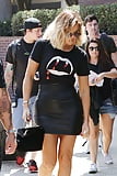 KhloeK_wearing_a_black_mini_skirt_in_Hollywood_ (21/66)