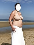 My_wife_Butt_Boobs_on_the_Beach_1_secret_photos (2/21)