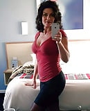 Naughty_Milf_and_Mom_Selfies_-_The_Best_of_the_Best  (14/20)
