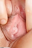 Japanese_Gaping_Pussy_Close-up_4 (6/9)