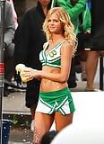 Cheerleader Erin Heatherton  (5/8)