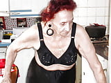 Granny_mature_milf_wearing_bra s_7 (10/34)