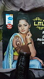 Aaaahhhh Tamil actress pathale pool thookudhu (4/4)
