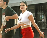 Ariel_Winter_s_Huge_Tits_See_Through (2/9)