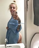 Amateur_selfie_sexy_teens_naked_tits_pussy_ass_slut_ (20/27)