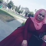 Hijab_Aleyna_Kopftuch_dicke_Titten (1/6)