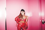 Ariana_Grande_Hot_Bitch (20/30)