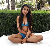 Nikki_Rai_-_Sexy_indian_Chick (2/29)
