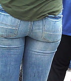 Scratch_sniff_teen_ass_in_butt_tight_jeans (26/28)