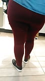 Booty_meat_in_tight_maroon_spandex (3/4)
