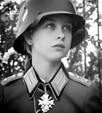 Wehrmacht_Girl (9/11)