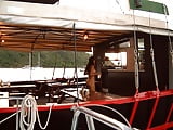 public_nude _girls_on_a_boat (15/67)