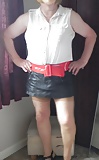 Dee in mini skirt (19)