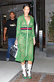 Rihanna hot green dress (15)