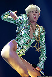 Time_To_Jerk_Off_To_Miley_Cyrus (12/32)