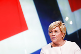 This is why I worship conservative Siv Jensen (18/46)