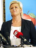 This is why I worship conservative Siv Jensen (13/46)