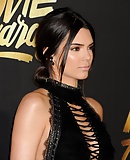 Kendall_Jenner_-_2016_MTV_Movie_Awards (7/11)