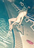 Blonde_in_Stripping_off_Lingerie_at_Hotel_Pool_ (20/27)
