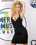 Lady Gaga  American Music Awards 2017 (11-19-17) (5)