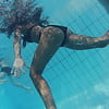Girls underwater in pool (19)