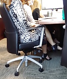 Candid_Heels_in_a_Meeting (9/10)