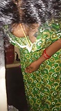 indian_housewife_saree_lift_my_all_time_favarite_5 (1/8)