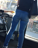 Sexy_Ass_in_tight_Jeans_-_Berlin_Bus (4/8)