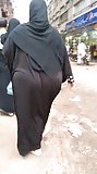 Arab_Hijab_Abaya_Big_Ass_-_Candid_02 (10/14)