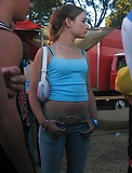 Candid_young_slut_in_the_street_VI (9/47)