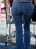 Voyeur_teen_ass_butts_in_blue_jeans_pants_in_public (12/62)
