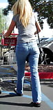 Voyeur_teen_ass_butts_in_blue_jeans_pants_in_public (9/62)