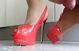 RED_SQUIRTED_PEEPTOES (1/6)
