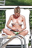 Jennifer_Aniston s_Glorious_Tits  (8/23)