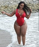 msrtaye_-_supersexy_thick_curvy_wide_hips (8/30)
