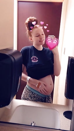 Redhead_busty_teen_with_big_pale_belly (2/10)