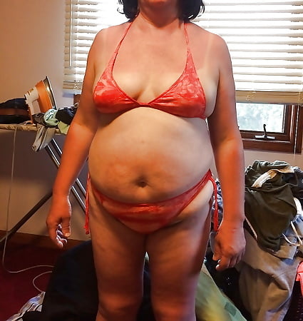 Fat_Bikini_Wife (1/6)