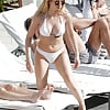 Lottie_Moss__white_bikini_on_Holiday_in_Miami_12-27-17 (2/8)