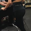 Very_tight_fit_and_sexy_young_Mall_mom (15/19)