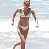 Miley_Cyrus_wears_a_white_bikini_on_the_beach (11/17)