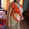 horny_Mallu_nude_tease_stripping_saree_for_photos (25/31)