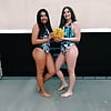 sexy pool girls (19/31)