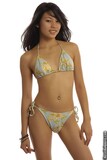 Slipppy thai floosie with pierced belly button slipping off her bikini (16)