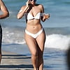 The_incredible_hot_butt_in_her_white_bikini (19/21)