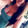 Teen_cleavage_selfies (18/49)