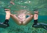 Naked_and_fucked_underwater_3 (5/22)