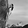 Adventurous_girls_-_rock_climbing (3/14)