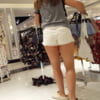 Candid_voyeur_hot_ass_teens_shopping_mix_of_hottest_babes (6/39)